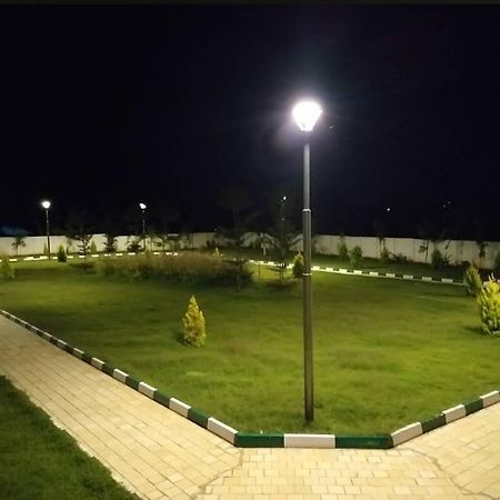 Sandstone Villa Mysore Bagian luar foto